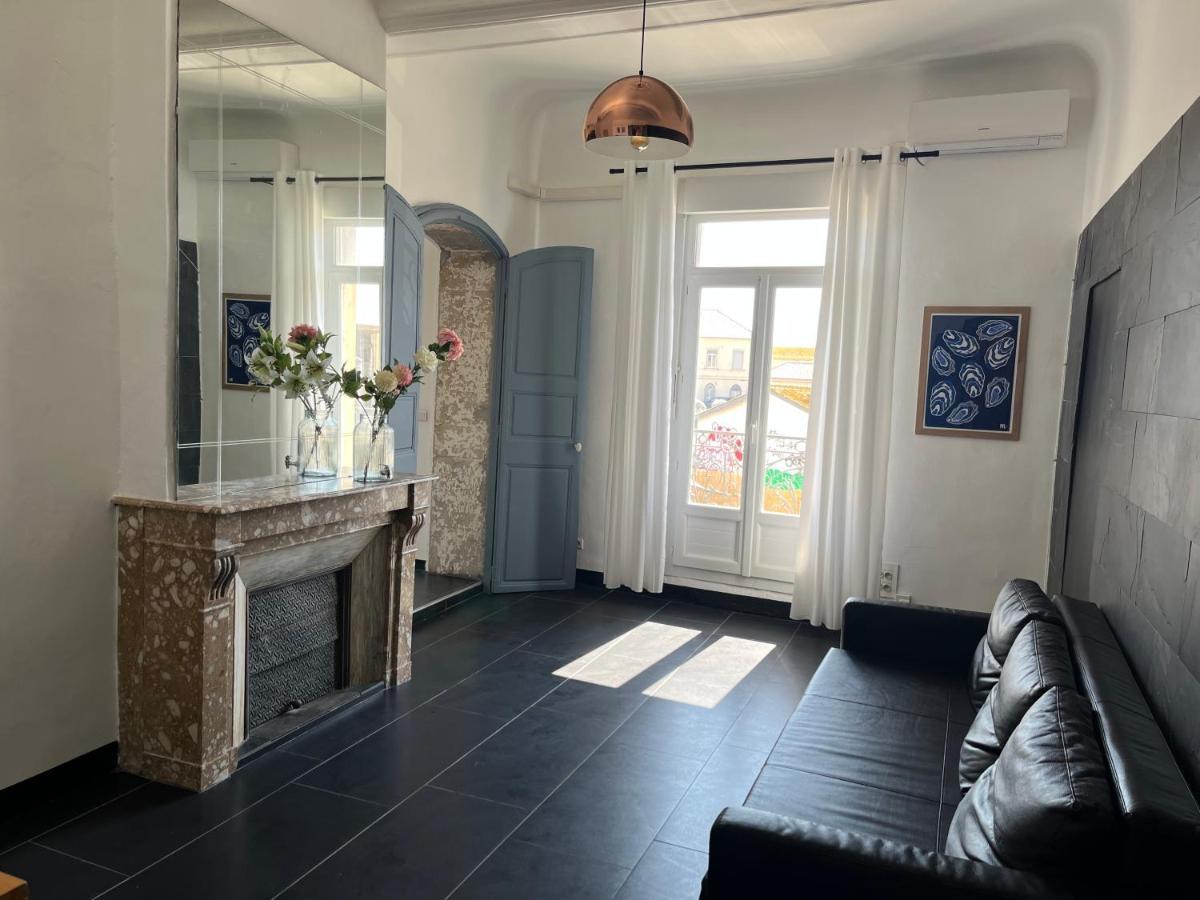 L'Appartement Sur Quai - En Face De La Criee Сет Экстерьер фото